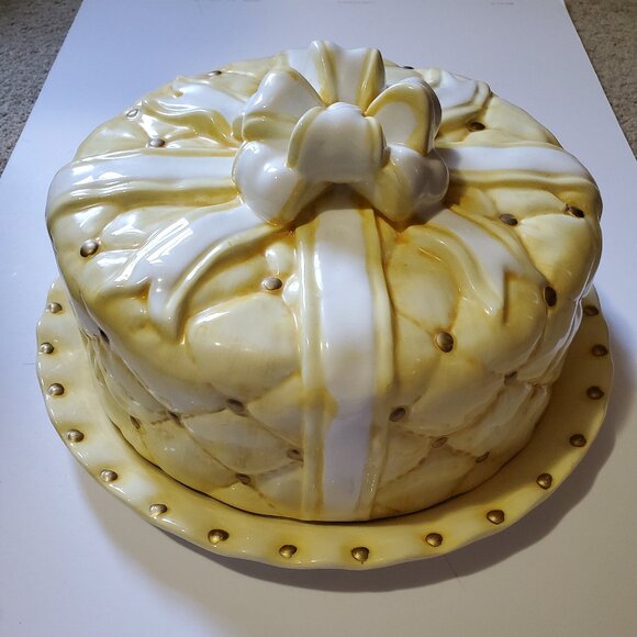 Vintage Cake Plate by Cresco, Inc. - Picture 1 of 16